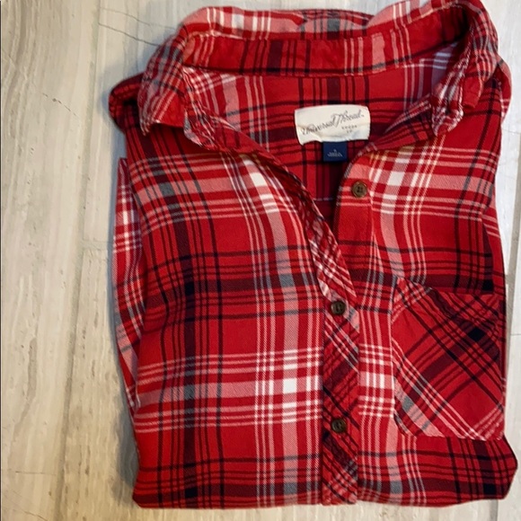 Plaid Dressy Rayon Soft Red Flannel-Look Button Down Button Front Shirt Blouse - Picture 11 of 11